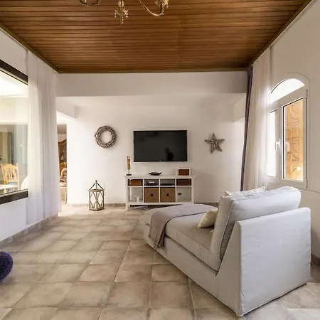 Casa Dey Piscina Y Bbq Chalet *