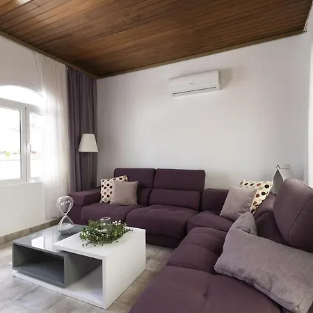 Casa Dey Piscina Y Bbq Chalet